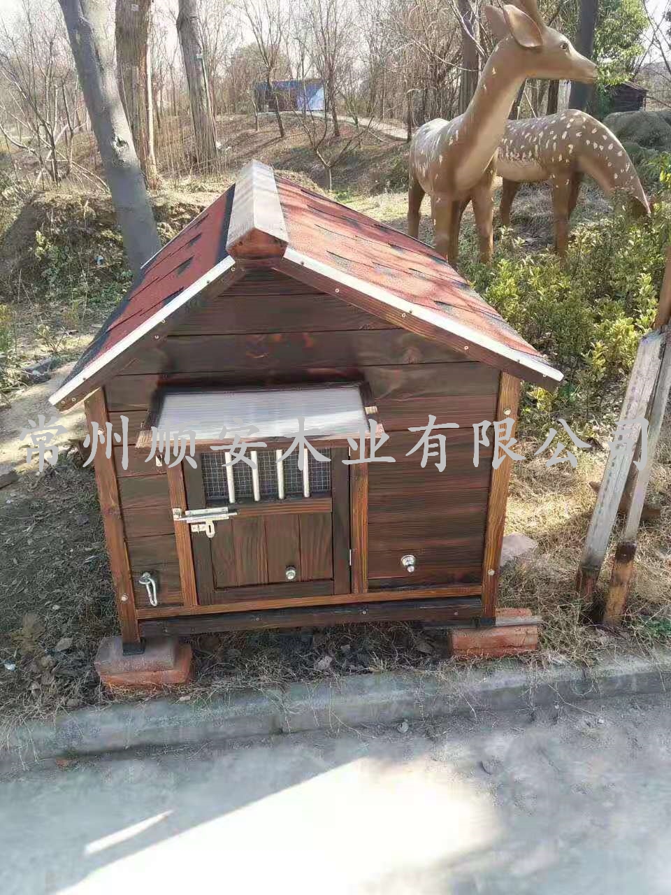 寵物實(shí)木屋成品